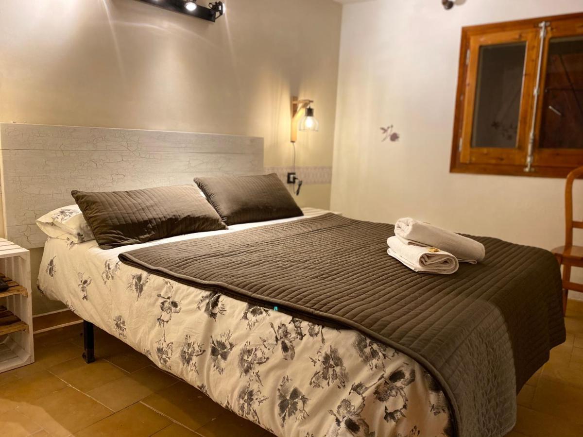 Hostal La Cuineta De Cal Triuet Gosol Bagian luar foto