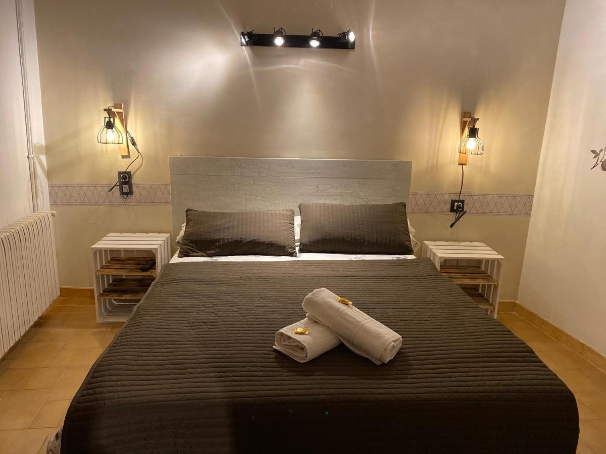 Hostal La Cuineta De Cal Triuet Gosol Bagian luar foto