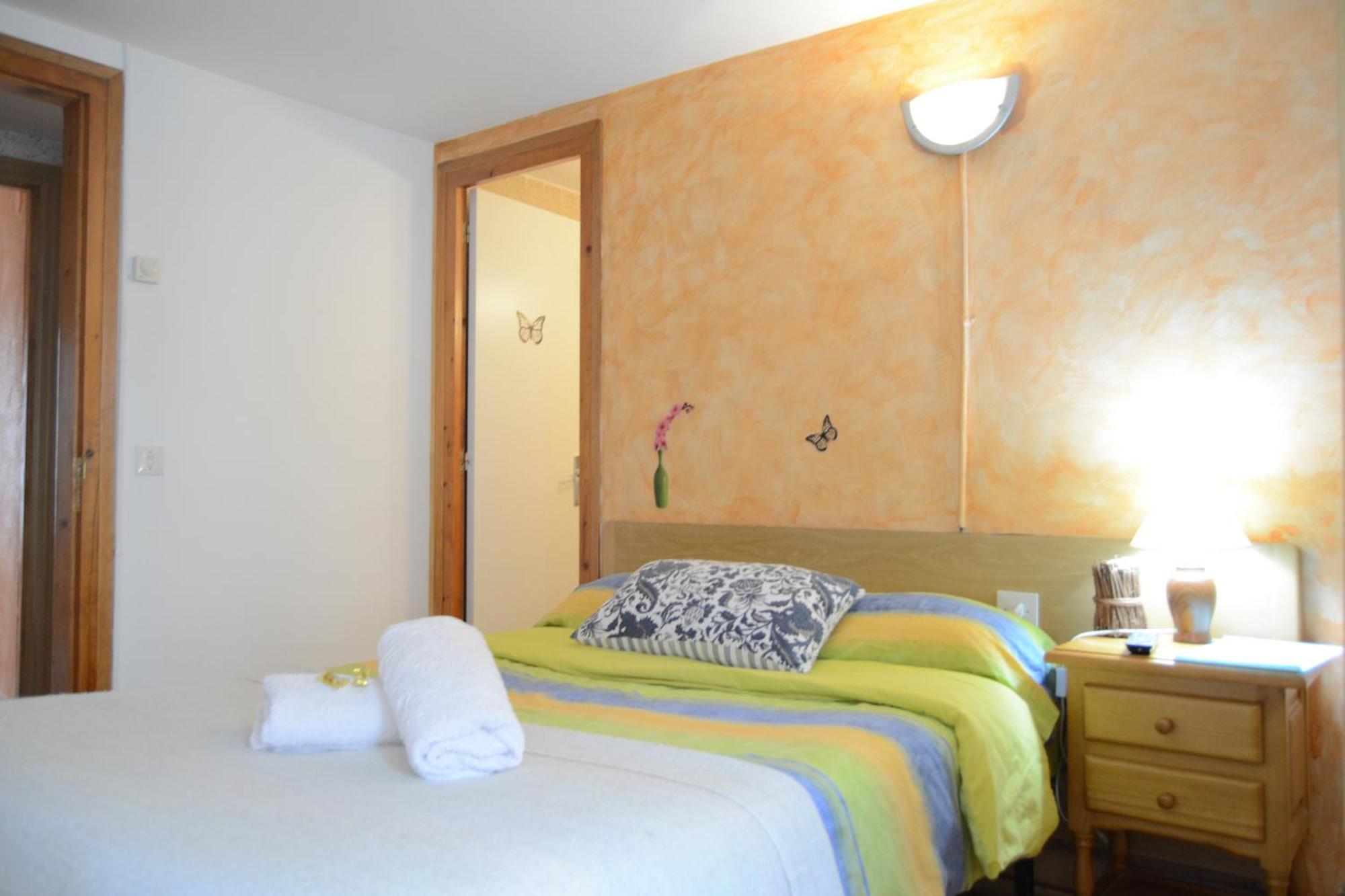 Hostal La Cuineta De Cal Triuet Gosol Ruang foto