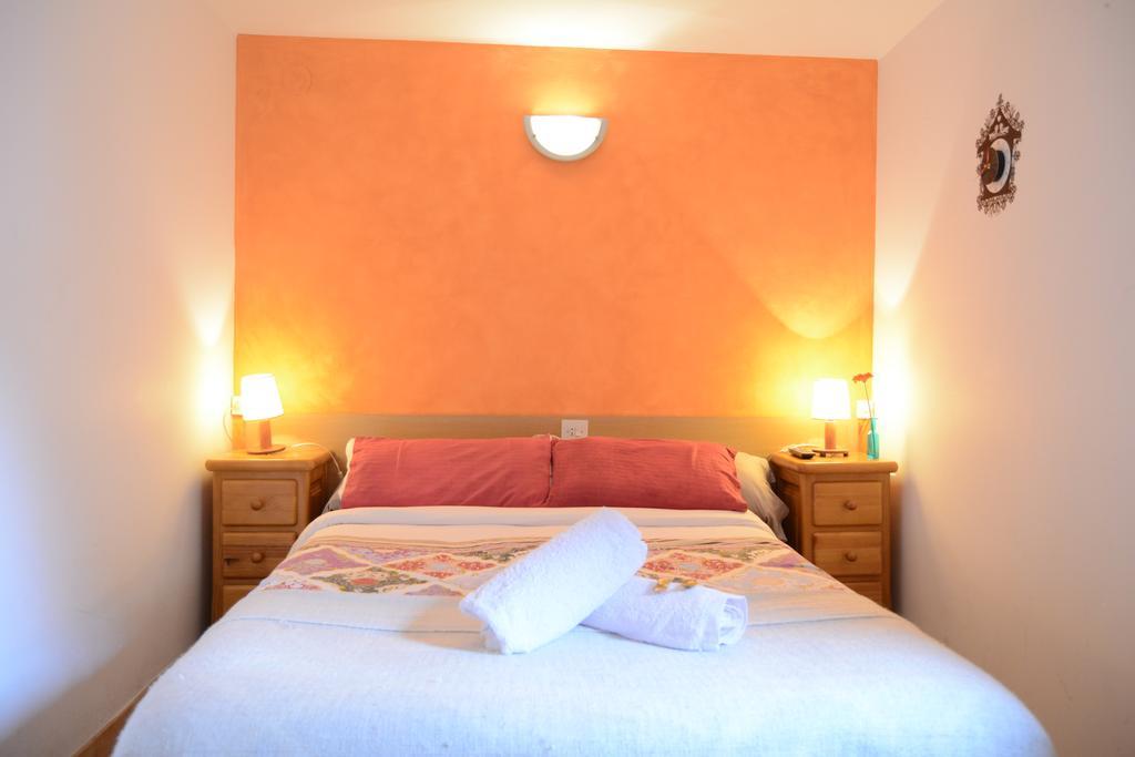 Hostal La Cuineta De Cal Triuet Gosol Ruang foto